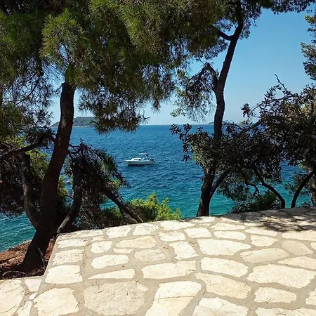 Luka Appartement *